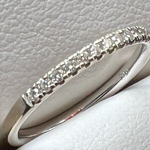 Blue Nile Petite Pave 18K White Gold 16 Diamond Anniversary / Wedding Band